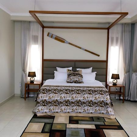 Akasu Bed And Breakfast Kampala Exterior photo